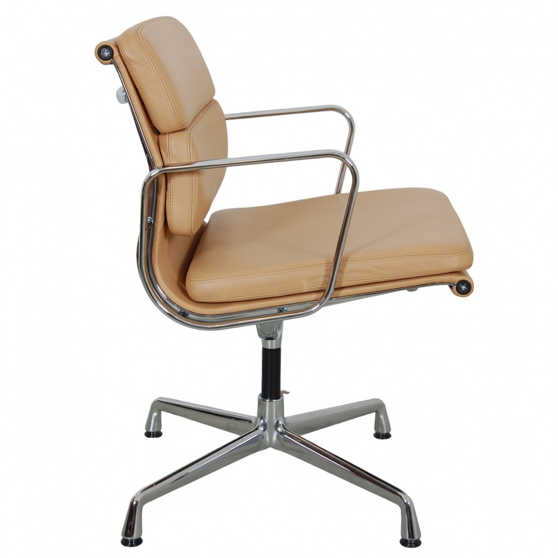 eames ea 208